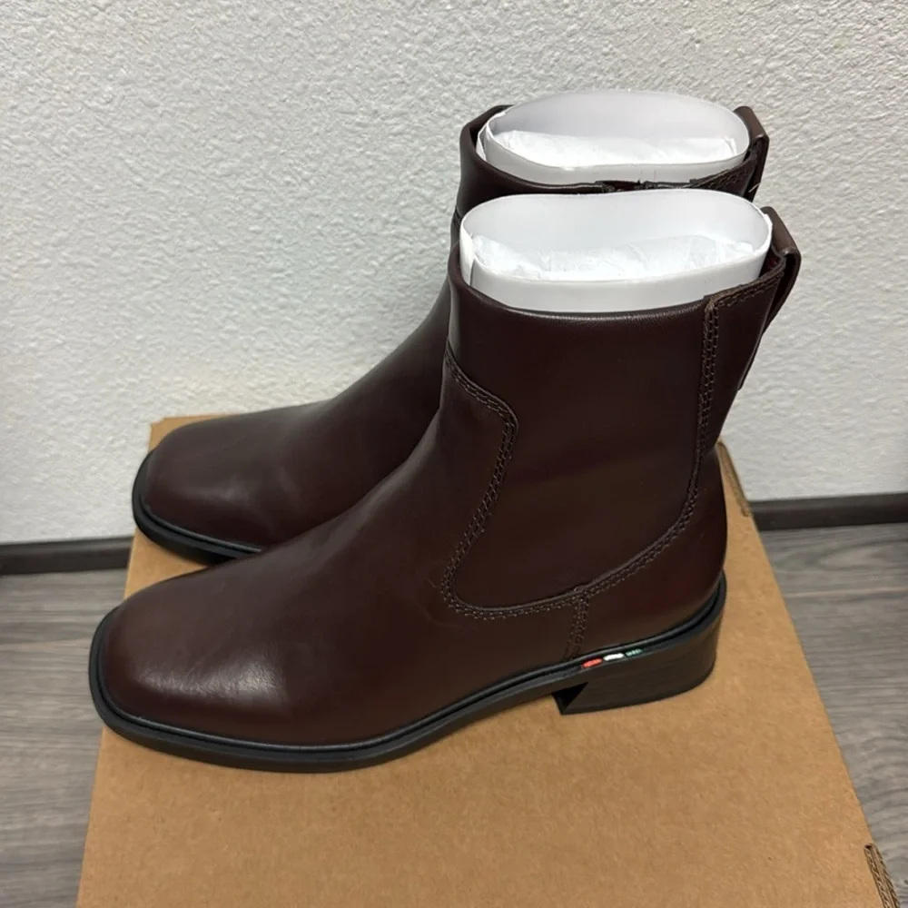 Franco Sarto Gracelyn Ankle Boot (WIDE) - Picture 7 of 7